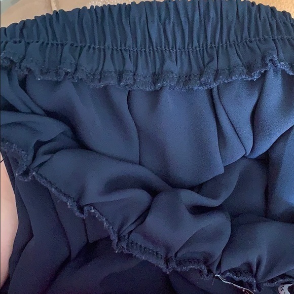 Brandy Melville one size‎ navy pleated skirt - Picture 7 of 8